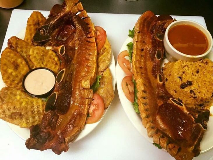 Delicia Tropical Cafe food